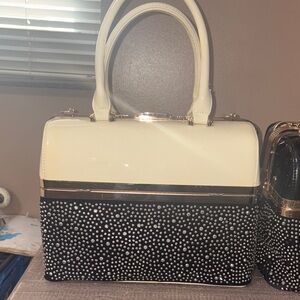 Elegant Black and Cream Handbag